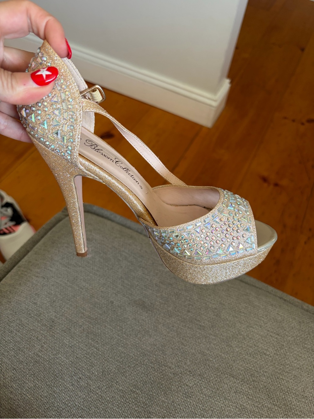 Rhinestone platform heels sz 6.5